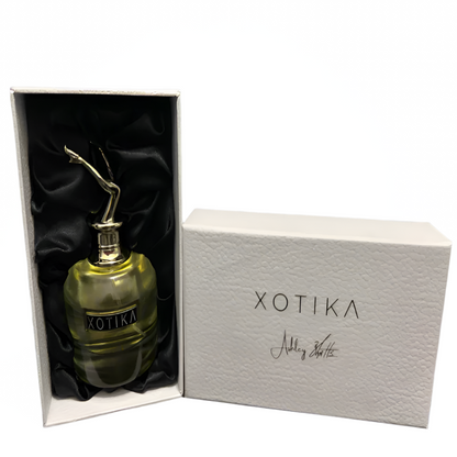 XOTIKA Extrait de Parfum with Leg Lid